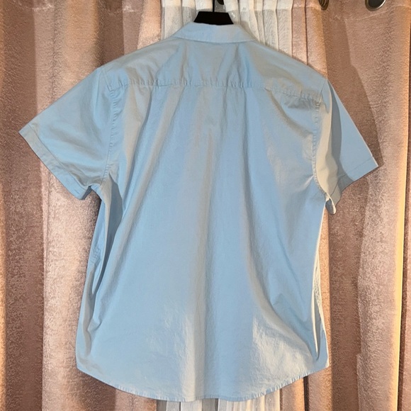 Guess Size XXL Pale Blue Short Sleeved Button Down Shirt - Picture 5 of 8
